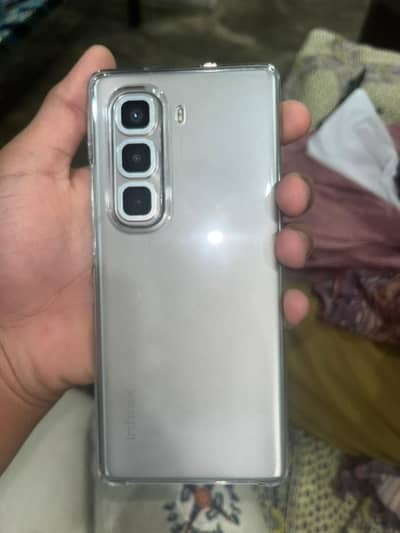 256GB8+8ram 5hzar mhbettry