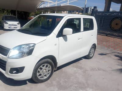 I am selling Suzuki wgnor vxl 2019