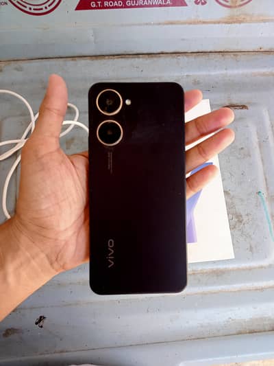 Vivo y03t Memory 4GB / 64 GB complete Box for sale