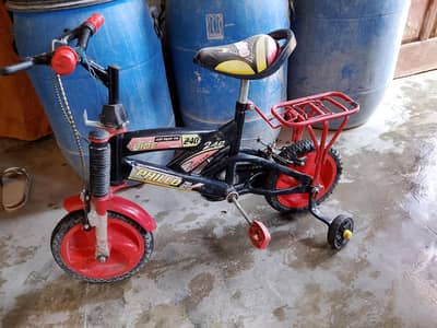 use but Very good  condition kids bycycle