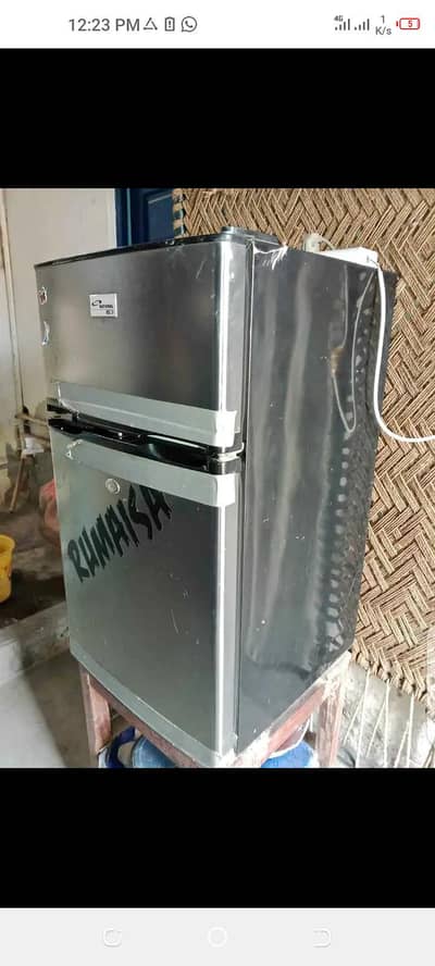 small firdge totally original