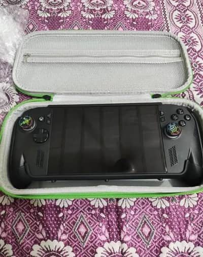 Asus Xbox Ally X 1TB 24gb DDR5x Z2 Extreme Al version