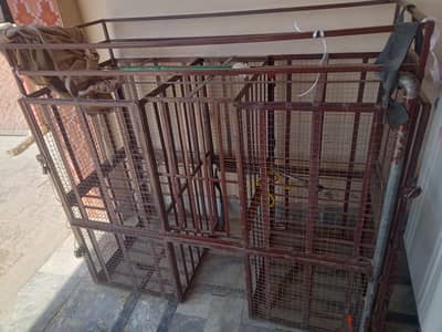 سیلز مین کے لیے لوہے کا جنگلہ