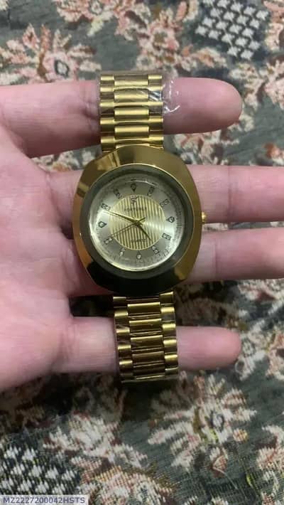 men's Rose gold Analog Quartz watch with skin Freindly strap