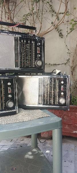 GRUNDIG6001 2100  5000 PHILLIPS L4 25T JVC8200E MELODYBOY1000