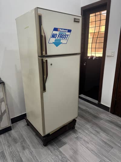 National- No Frost Refrigerator & Freezer Combo