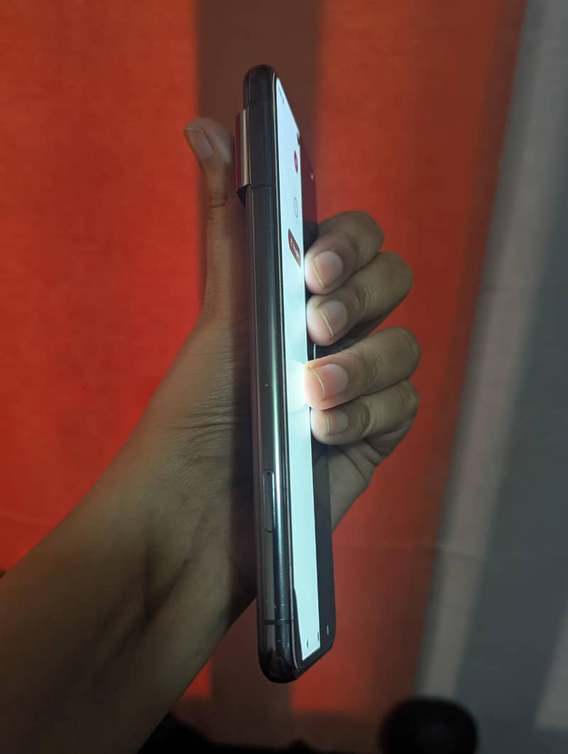 GOOGLE PIXEL 8 PRO 5