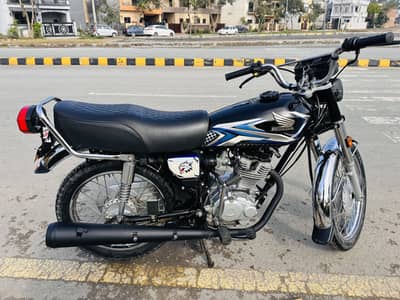 HONDA 125 | 2024-2025 | BLACK | NEAT CONDITION