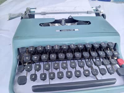 Typewriter Olivette manual
