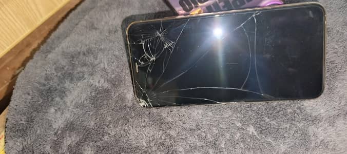 XS Max 256 GB 70 battery health