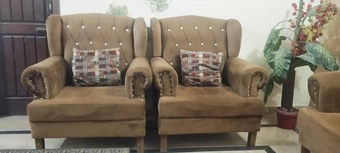 5 seater sofa set availlable