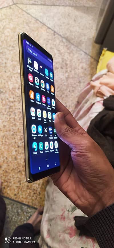 Samsung Galaxy Note 8.6gb ram or 64gb storage all oky 10by10