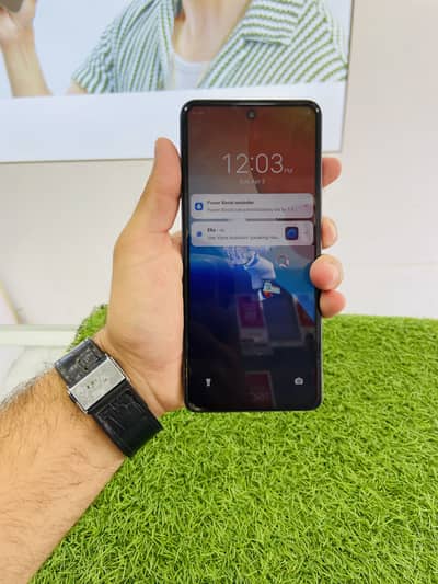 Tecno spark 10 pro 8/128 with original box charger