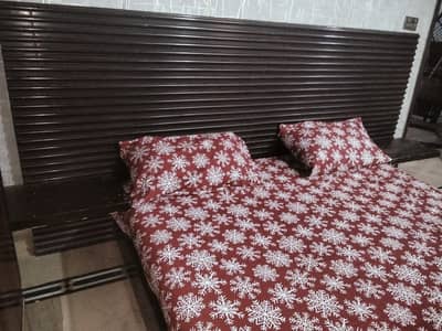 king size bed with mattress .