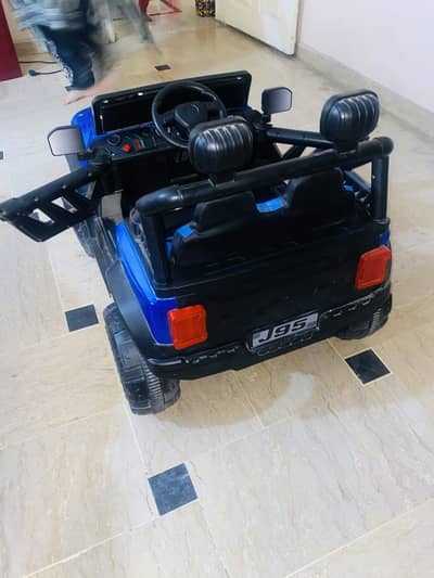 Kids jeep