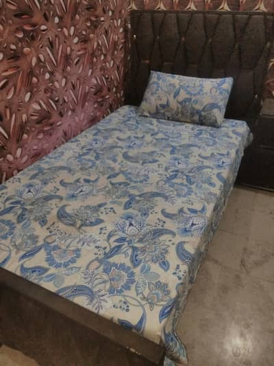 single bed with mattress