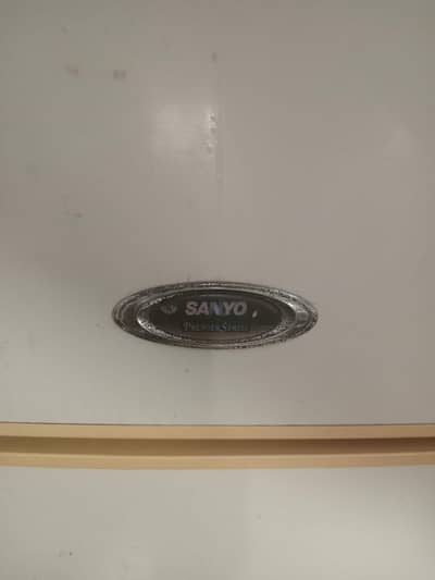 Sanyo Fridge.