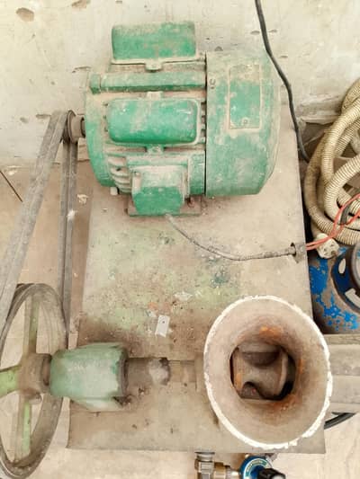 keema pisnay wali machine