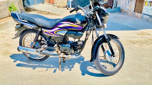 Honda Pridor 100Cc  2017 very good bike