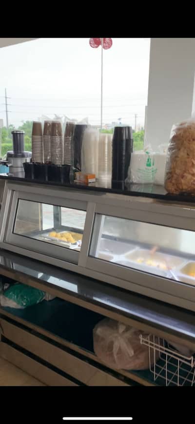 Display chiller / salad Bar