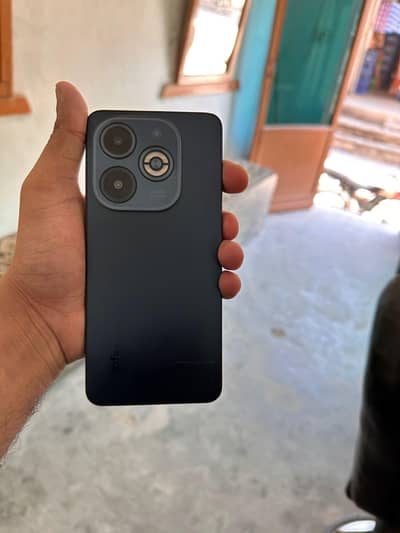 Infinix smart 8 plus