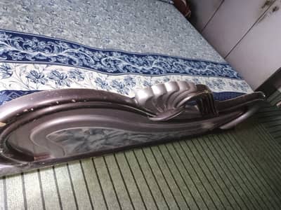 King size bed for sale