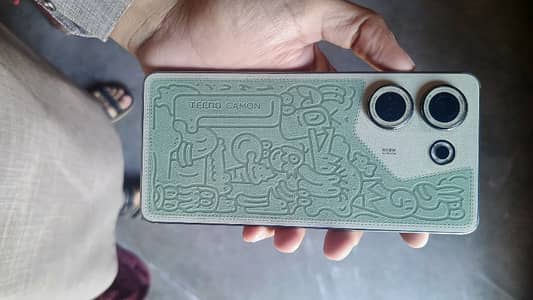 Tecno Camon 20 For Sale.
