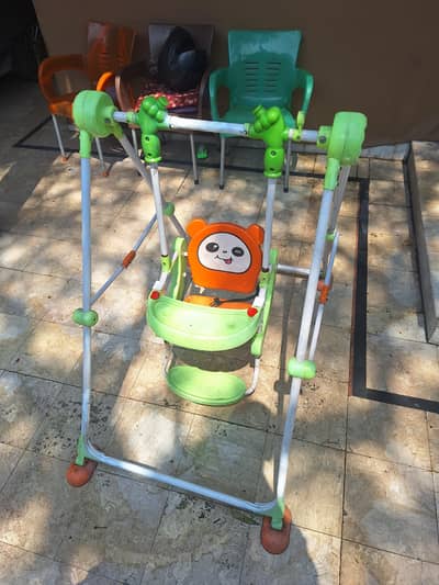 jhola cradle for sale in good condition