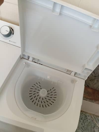 Dawlence washing and drying machine