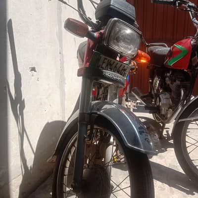 THIS IS A CD 70 TIS MODEL IS 2013 TIS CONDITION IS NEW