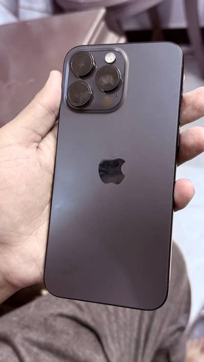 iphone 15 promax non pta (not a single scratch)