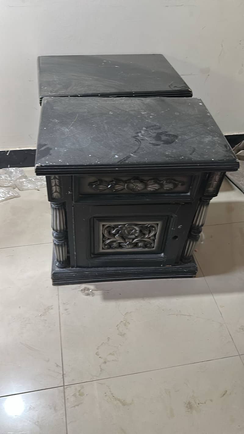 Chinioti Bed & dressing 4