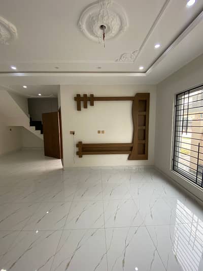 5 Marla first floor Appartment for Rent, Block-P khayaban-e-Ameen society lahore