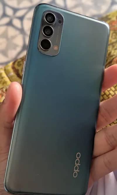 oppo Reno 4 8/128 with box and charger