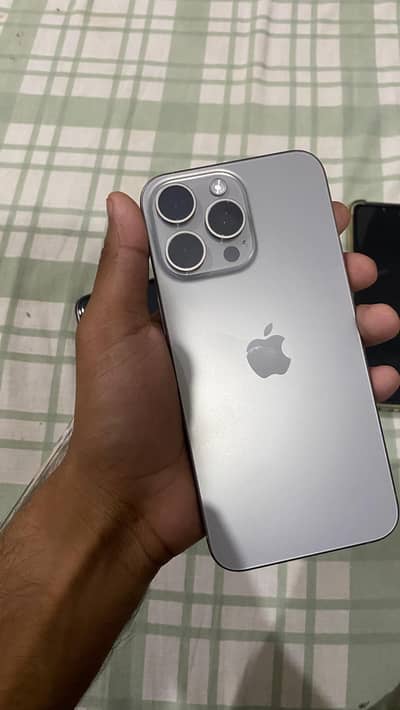 Iphone 15 pro max JV