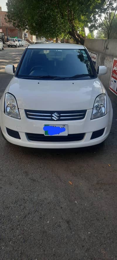Suzuki swift  18 model  like new car for sale