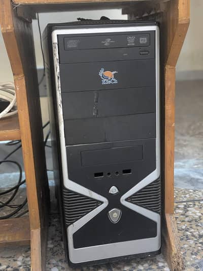 computer with all its accessories for sale