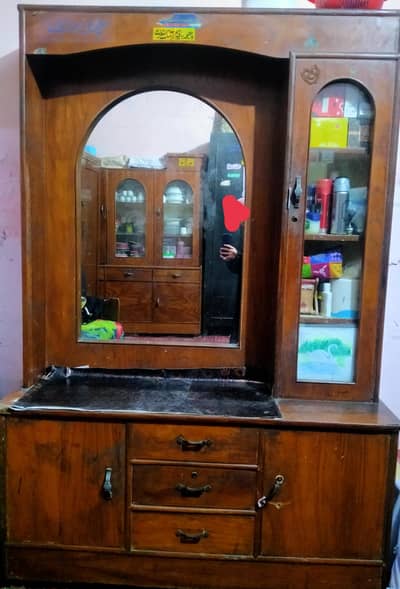 dressing table