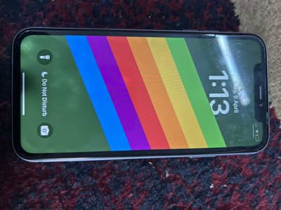 Back broken iPhone XR battery 79