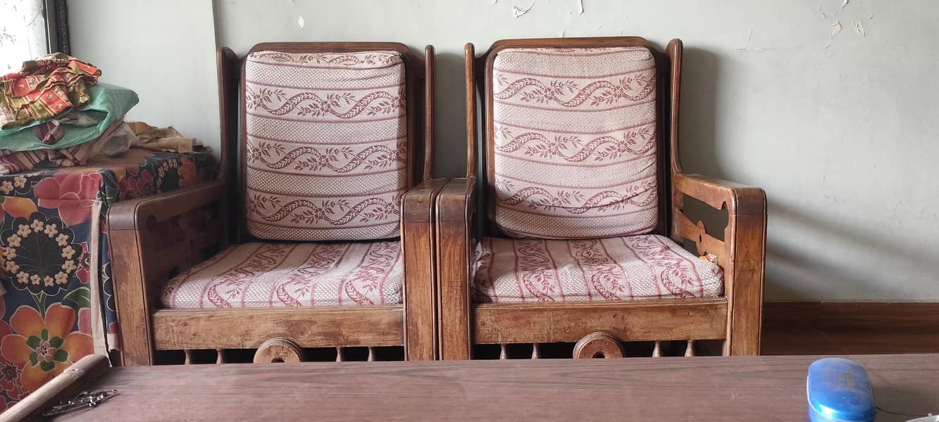 Sofa set with Table 4