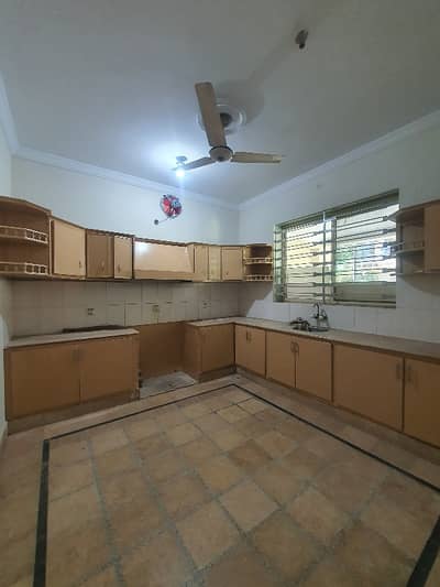 Ground Portion For Rent Original Pictures Attached