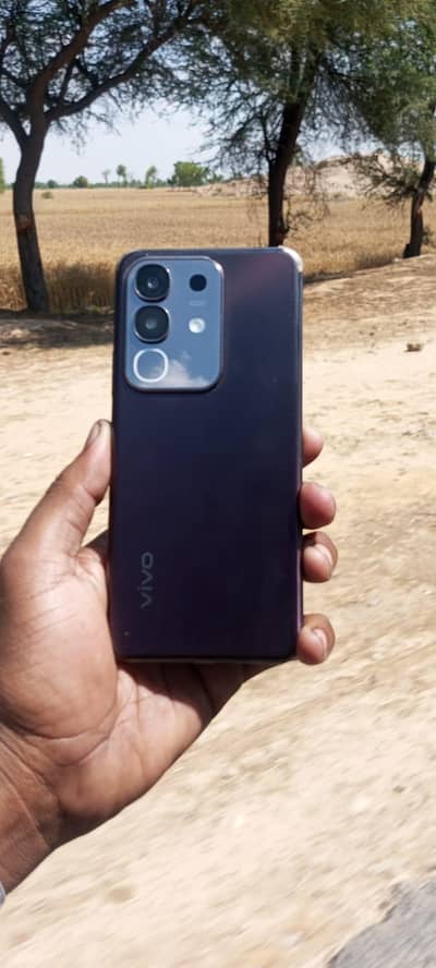 Lash condition 10/10 8+8 ram 128 storage