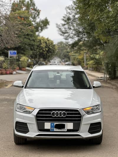 Audi Q330 TFSI
