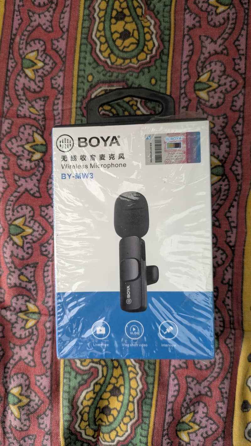 Boya wireless microphone 0