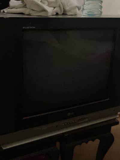 Television 21" working condition Flat screen
