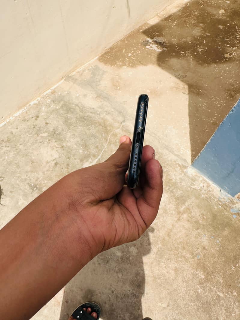 iPhone SE 3rd generation 1