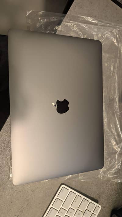 MacBook Pro 2020 (13.3 inches)