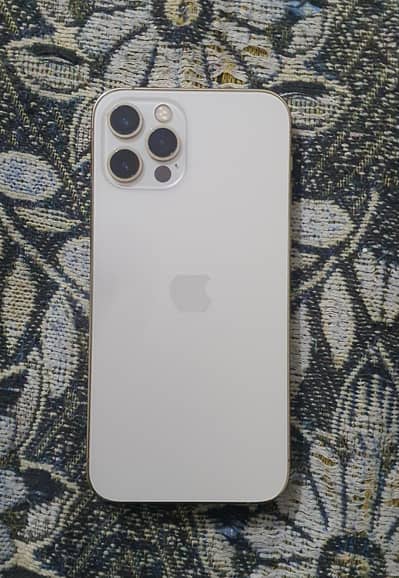 IPhone 12 Pro (128GB) JV 10/10 CONDITION
