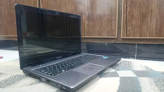 Ienovo idepad for sale .  256 gb ssd , 8gb ram , i5 3rd gen