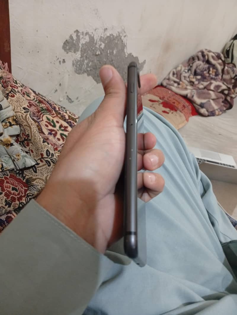 iphone 8 plus pta approved 4